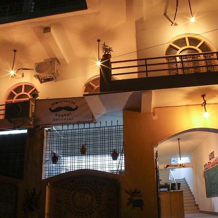 Hostel Moustache Khajurāho Exterior foto