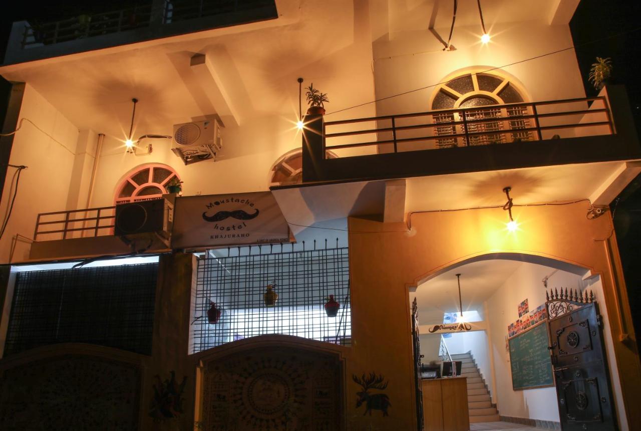 Hostel Moustache Khajurāho Exterior foto
