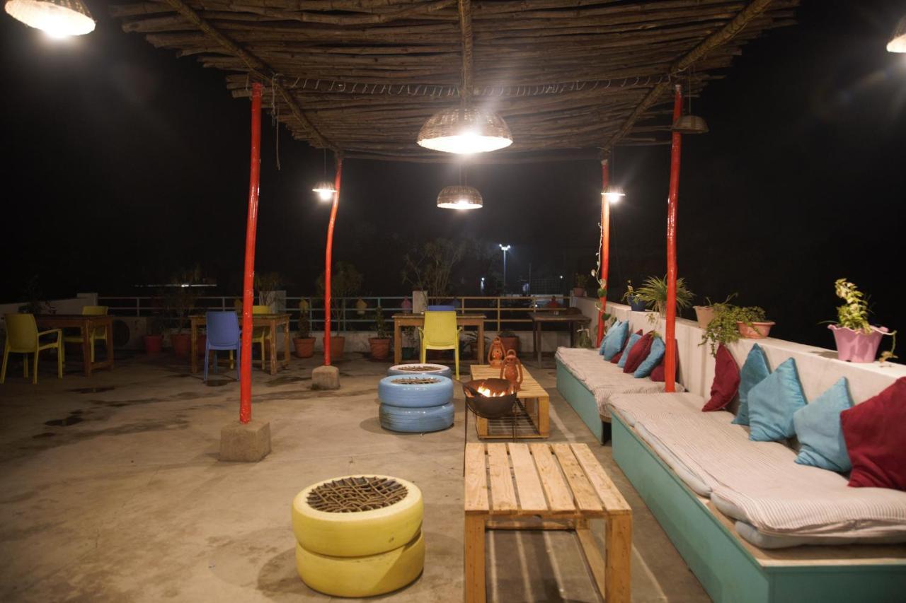 Hostel Moustache Khajurāho Exterior foto